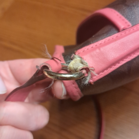 Good condition coach purse - Picture 3 of 3